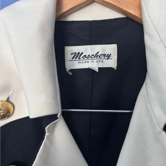 Elegant Black and Cream Blazer with Gold Accents - Picture 2 of 5